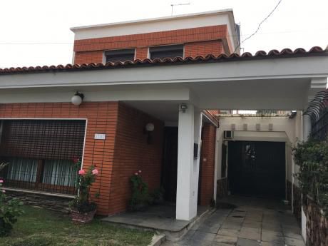 Casa 2 Dormitorios En El Cerrito