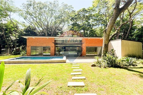 Casa-Venta-PY Cordillera Altos  Ruta San Bernardino Altos — foto 2