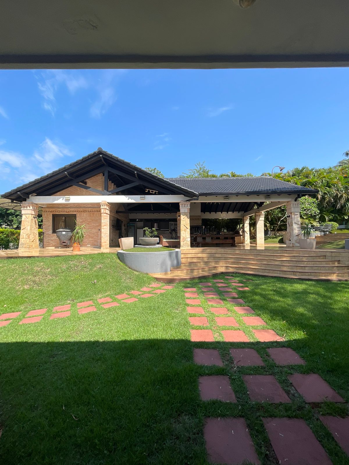 Vendo Lujosa Casa en el Paraná Country Club — foto 3