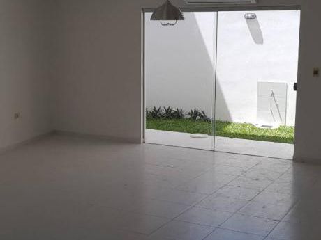 Alquilo Bello Y Amplio Duplex A Estrenar , Zona Pmer Pte Y Eloy Paez