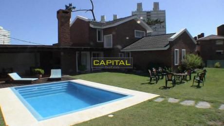 Casa Playa Mansa - Espectacular