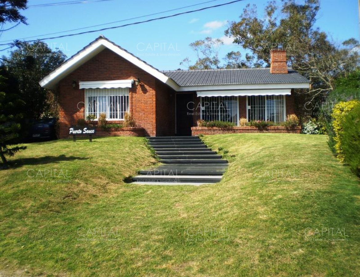 Casa en Alquiler Playa Mansa Punta del Este