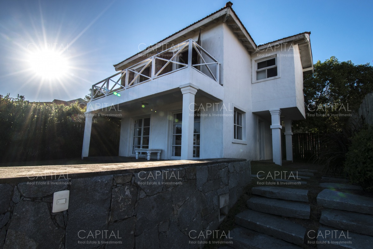 Casa en alquiler en Montoya La Barra