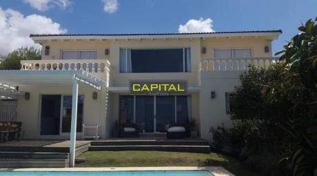 Casa Montoya 4 Dorm. + Dep. Servicio Con Piscina