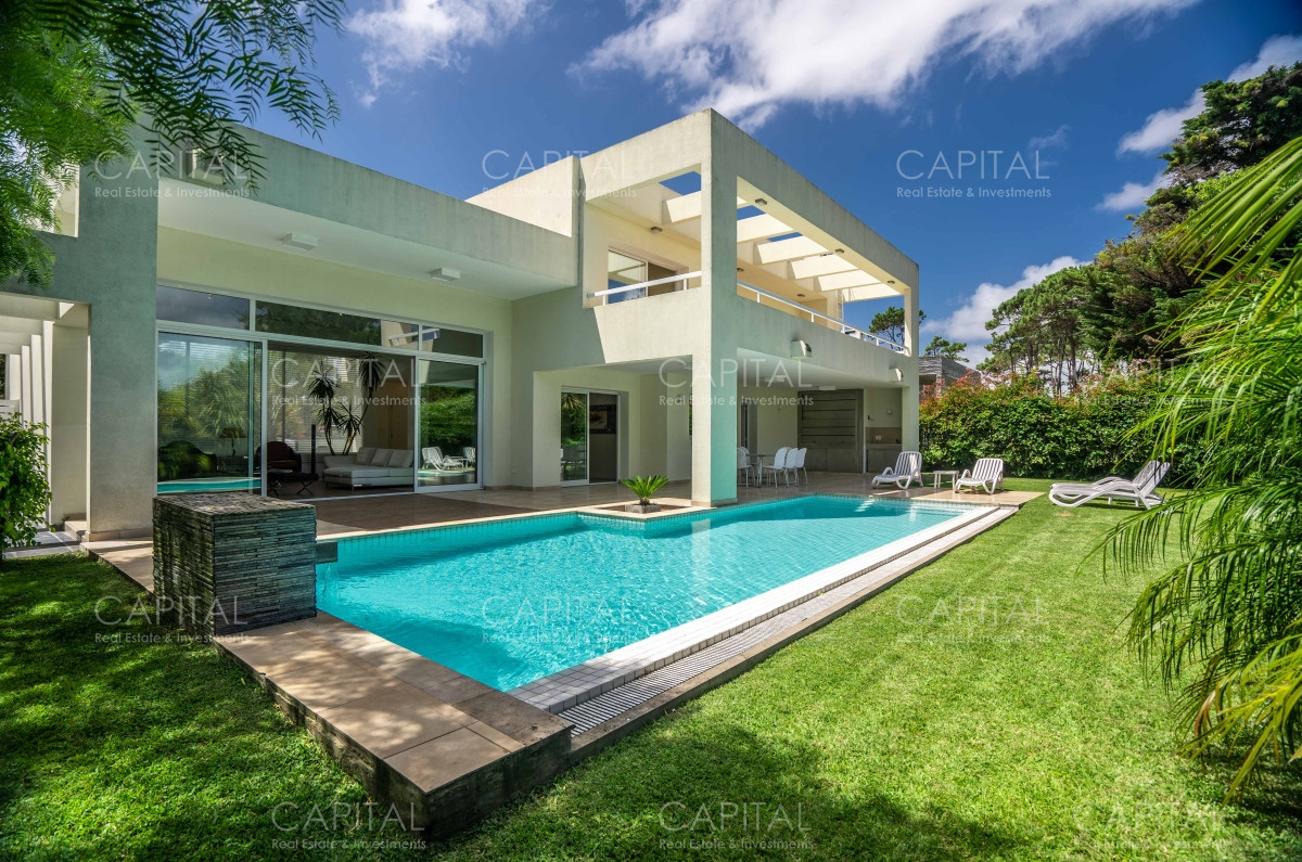 Casa Venta Bouelvard Park - Barrio Privado de Punta del Este en Alquiler
