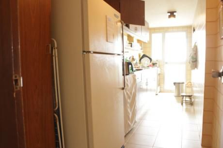 Apartamento Con Vista Al Mar , 3 Dormitorios - Oportunidad