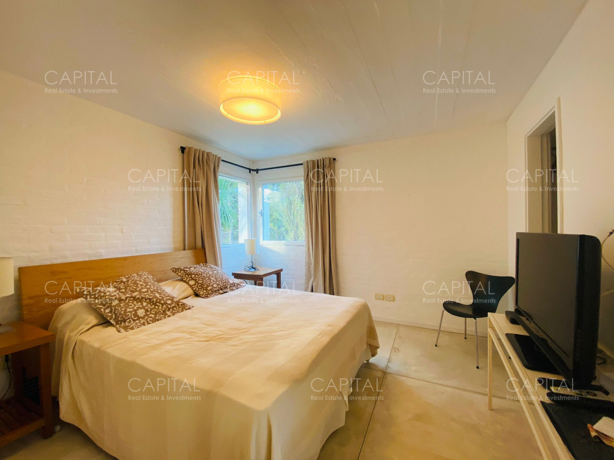Excelente casa de Cinco Dormitorios en Laguna Blanca · Foto 12