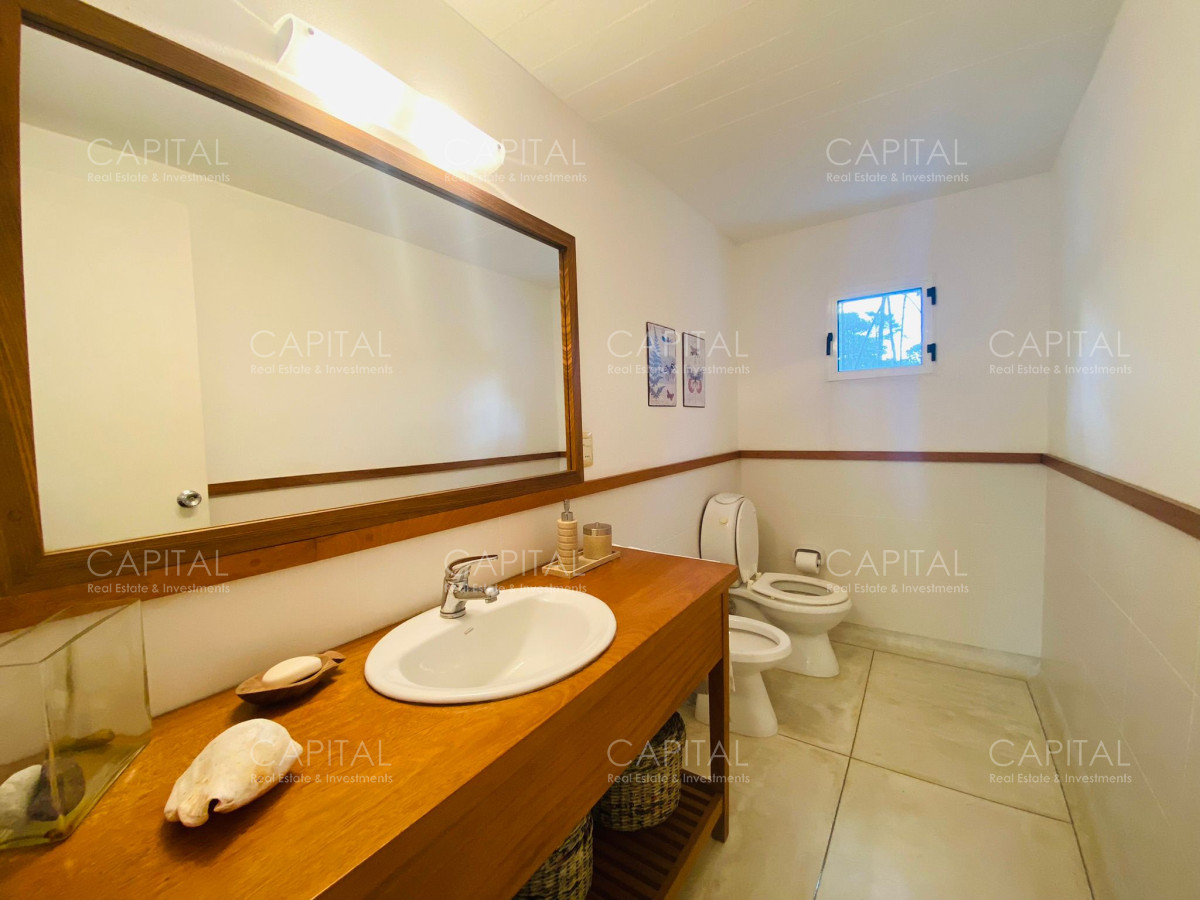 Excelente casa de Cinco Dormitorios en Laguna Blanca · Foto 8