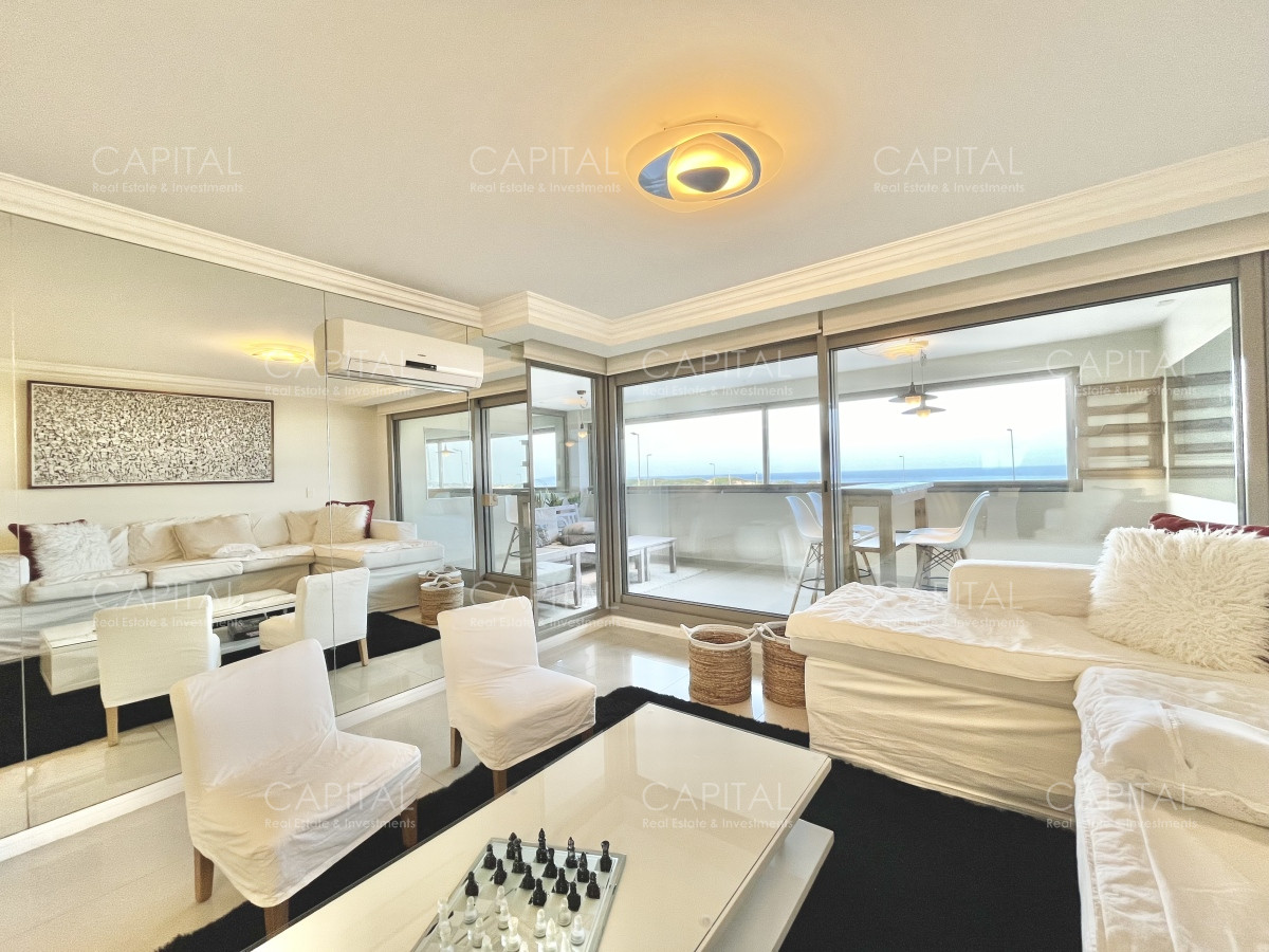 Alquiler apartamento tres dormitorios en suite en edificio de categoria playa Brava Punta del Este