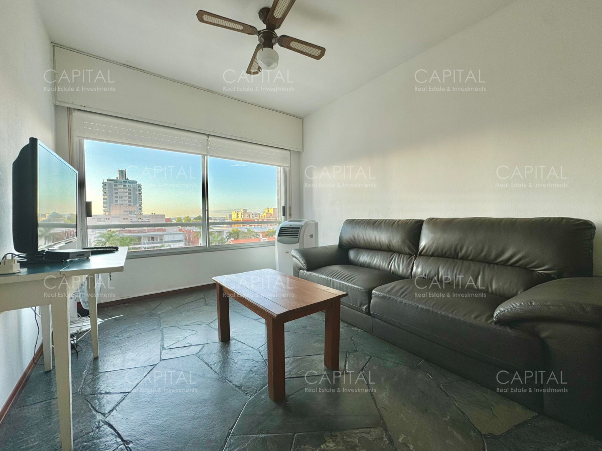 Apartamento en Peninsula de dormitorio y medio con garage