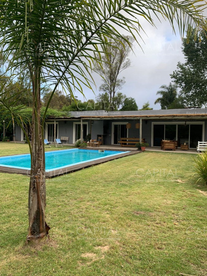 Casa en alquiler anual de tres dormitorios. La Barra