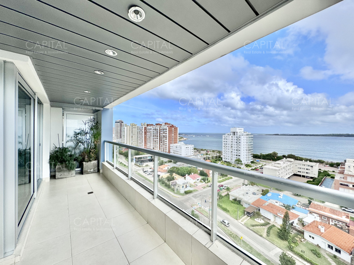 Apartamento de dos dormitorios en alquiler en playa mansa punta del este
