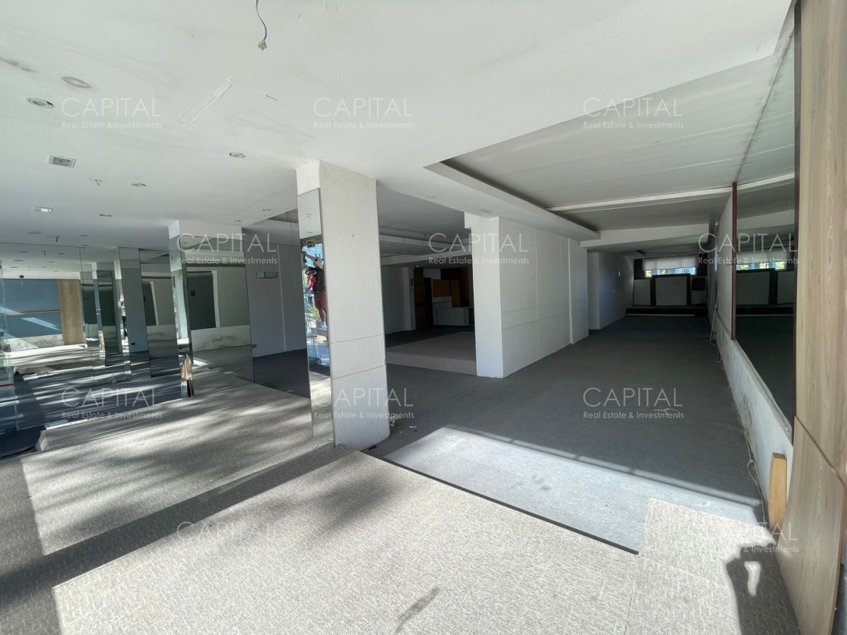 Gran Local en Avenida Italia · Foto 8