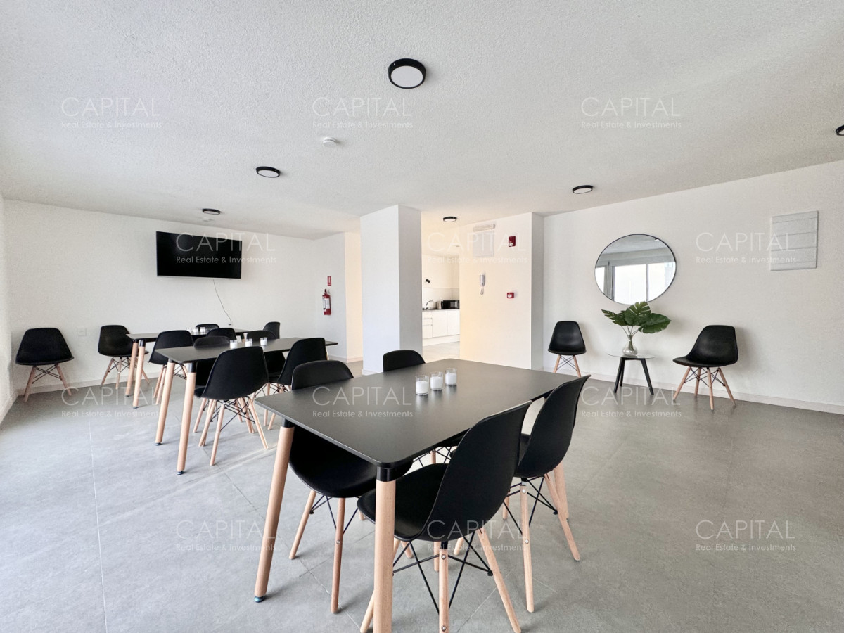 Apartamento amoblado de un dormitorio en alquiler anual, zona Tres Cruces, Cordón. · Foto 10