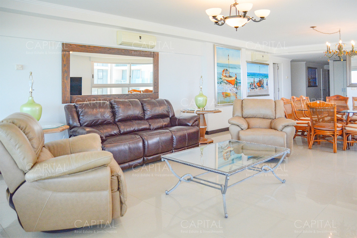 Apartamento en venta en Playa Brava