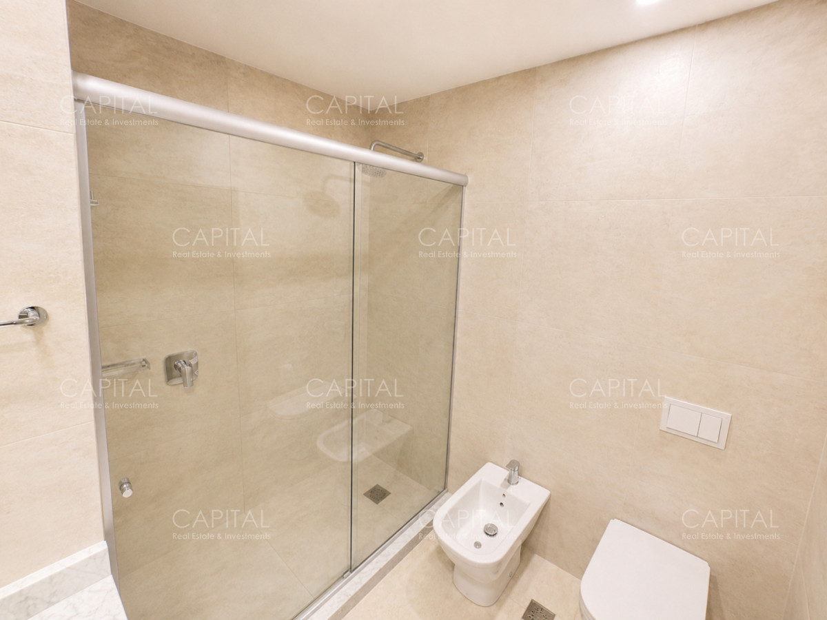 Apartamento de Tres Dormitorios en Carrasco con Azotea y Parrillero · Foto 11