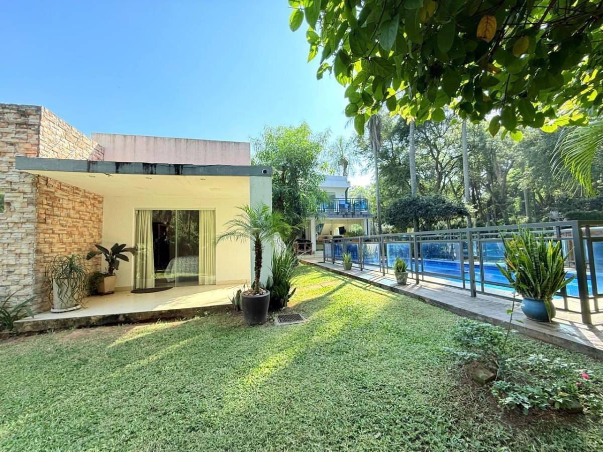 Exclusiva Residencia Contemporánea en San Bernardino — foto 2