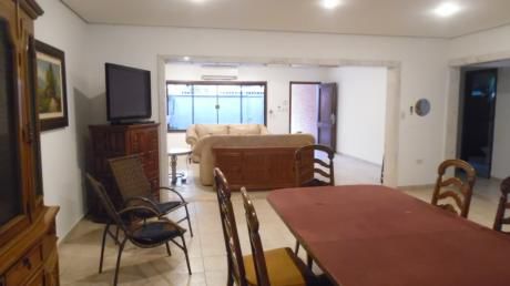 Alquiler De Casa Toda En Planta Baja