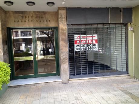 Lázaro Gadea Y Avda. Brasil.-