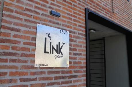 Lindo Apartamento Al Frente A Estrenar De Un Dormitorio, Patio Y Parrillero!
