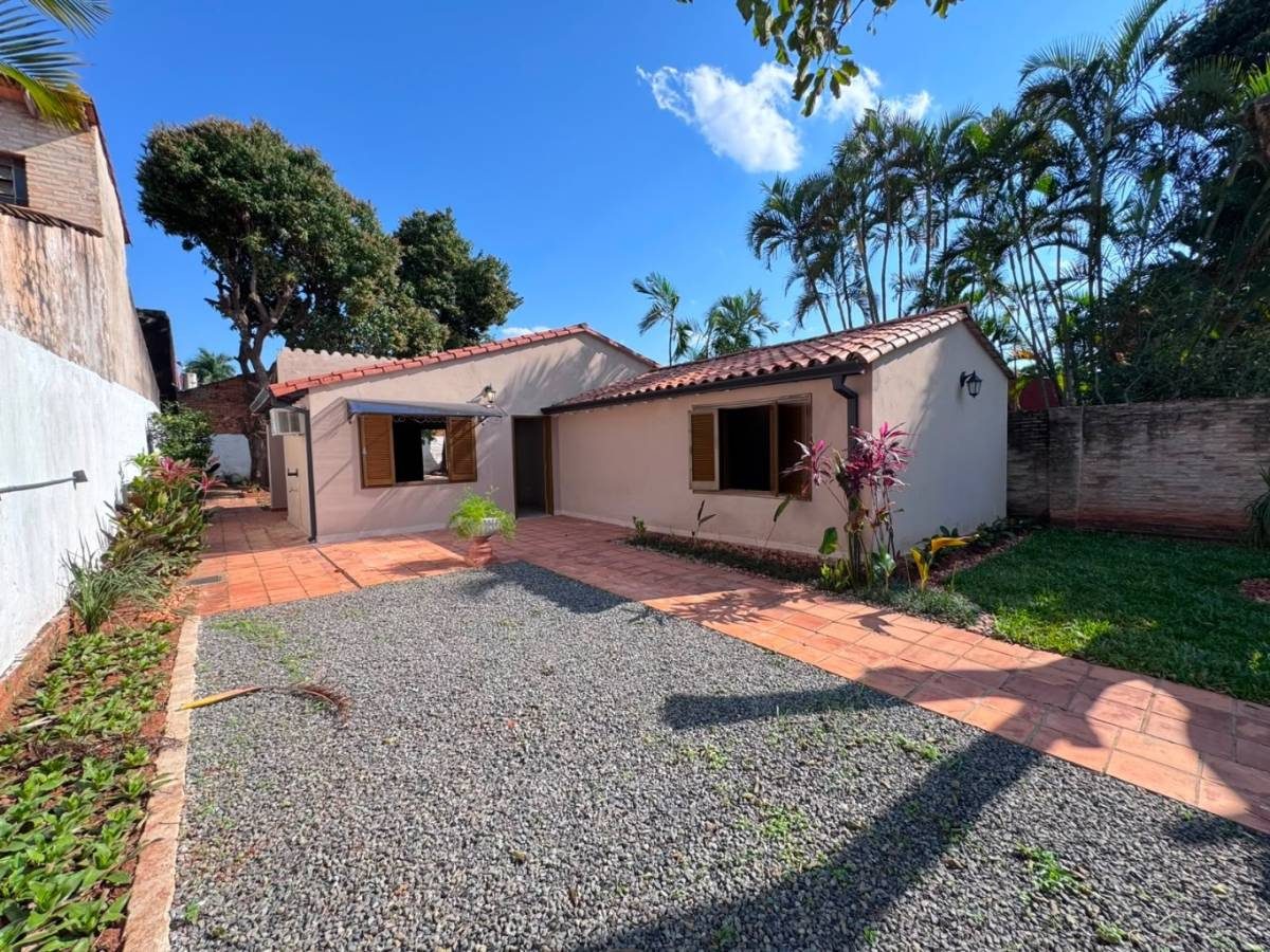 Se Alquila casa refaccionada | Fernando de la Mora zona Norte — foto 2