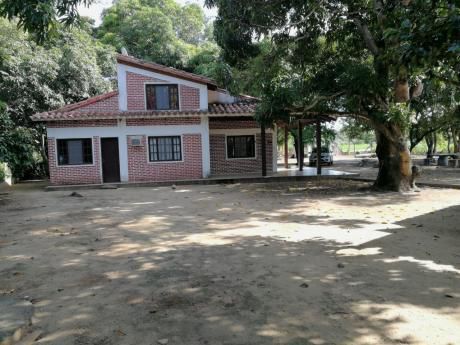 Casa Quinta En Venta En La Localidad De Saavedra