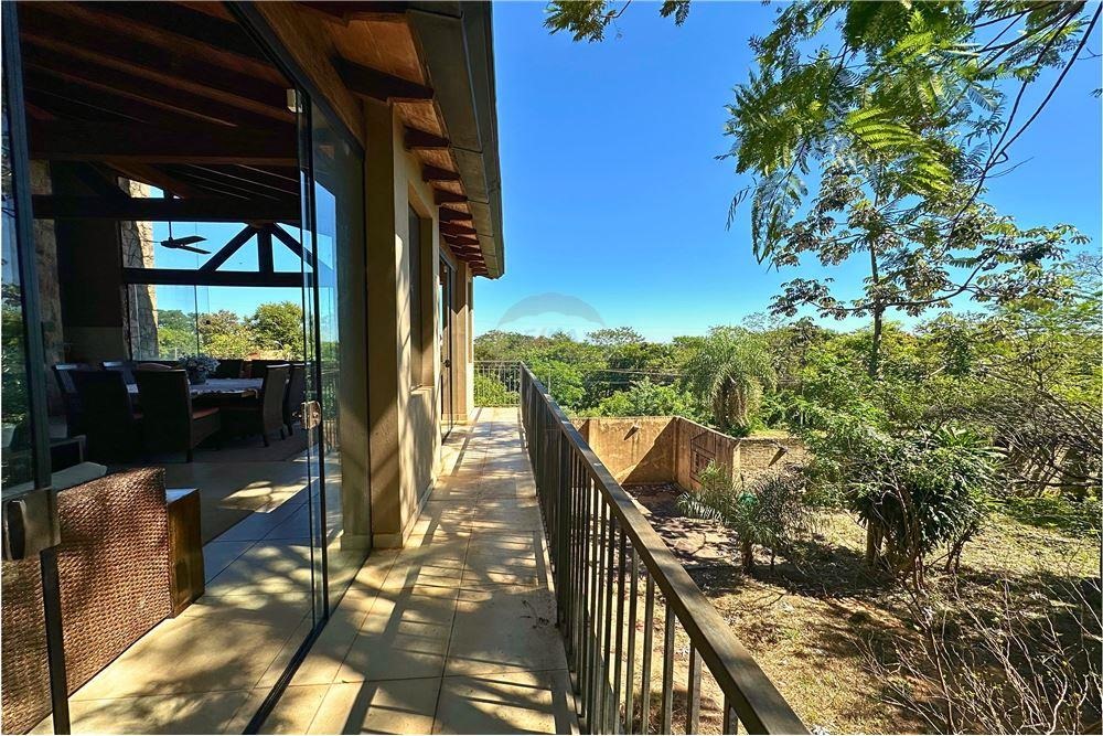 VENDO AMPLIA CASA QUINTA EN CAACUPE — foto 3