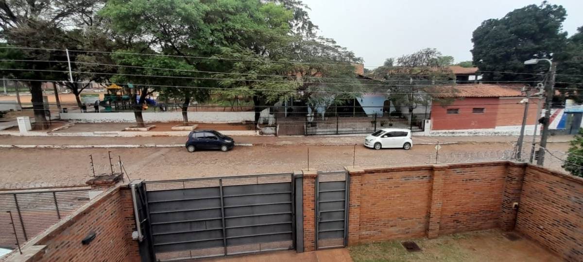 En alquiler casa de 2 plantas en Villa Bonita, Villa Elisa — foto 2