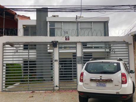 Hermosa Casa En Venta Cerca Al Parque Urbano