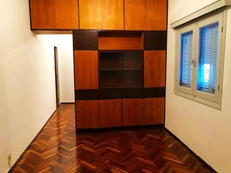 Amplio Apartamento De 1 Dormitorio Reciclado