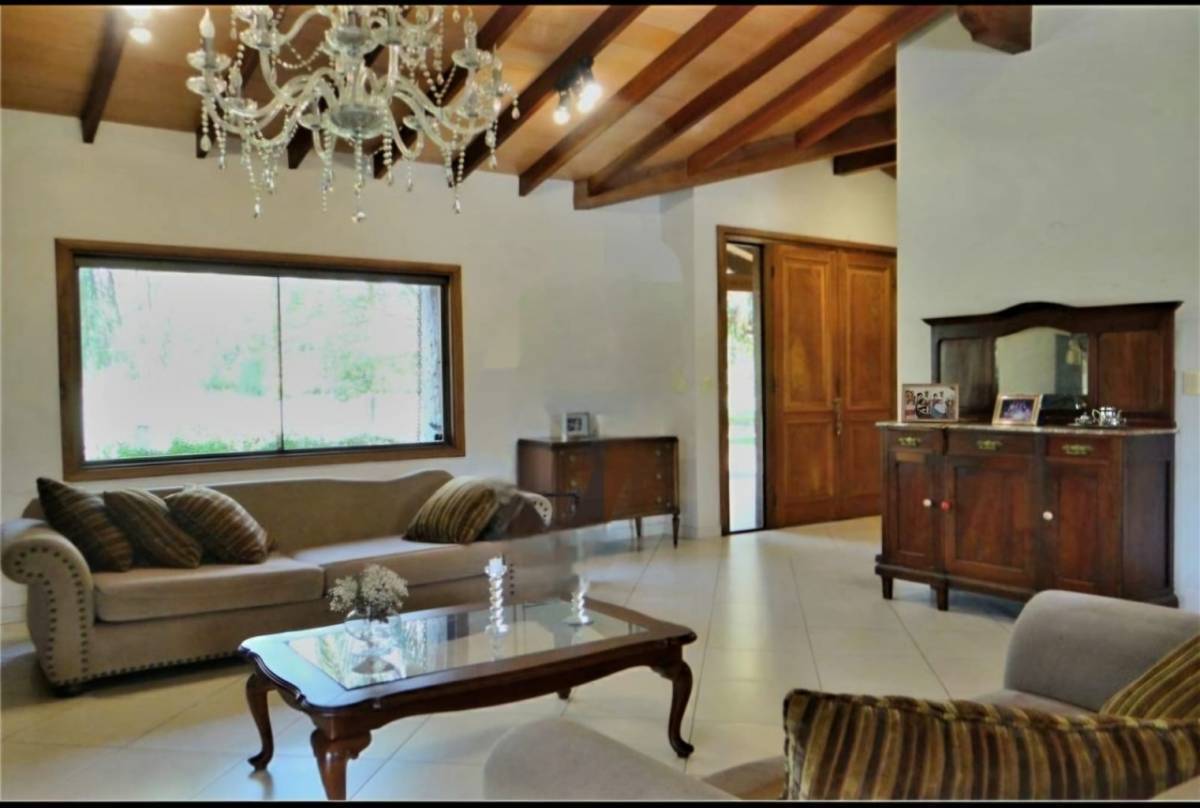 Alquilo amplia Residencia, Mariano Roque Alonso — foto 3