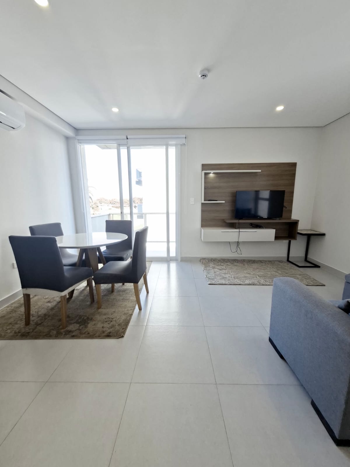 Departamento En Alquiler Amoblado, Zona La Costa Lynch, Fernando Zona Norte. — foto 2
