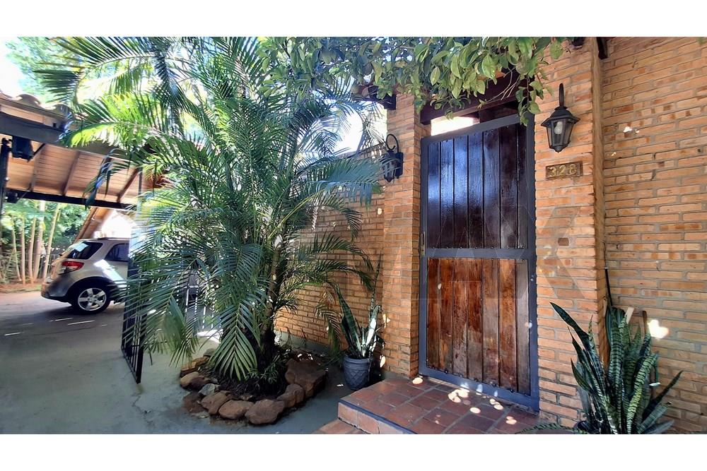 ALQUILO RESIDENCIA EN BARRIO MADAME LYNCH — foto 3