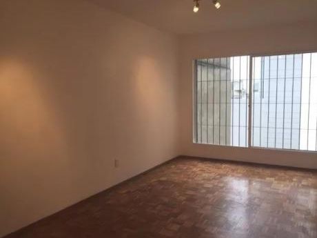 Juncal Frente A Plaza Independencia $23000 Gc Incluidos.