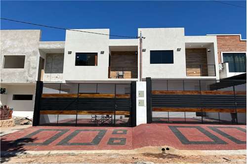 VENDO DUPLEX A ESTRENAR EN LUQUE — foto 2