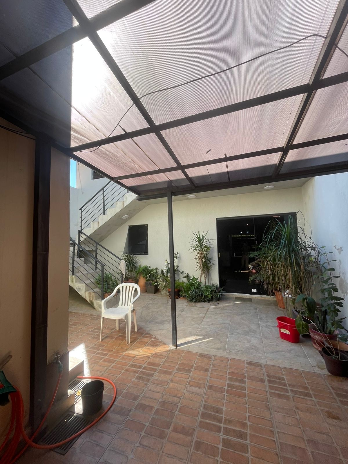 Alquilo duplex minimalista — foto 3