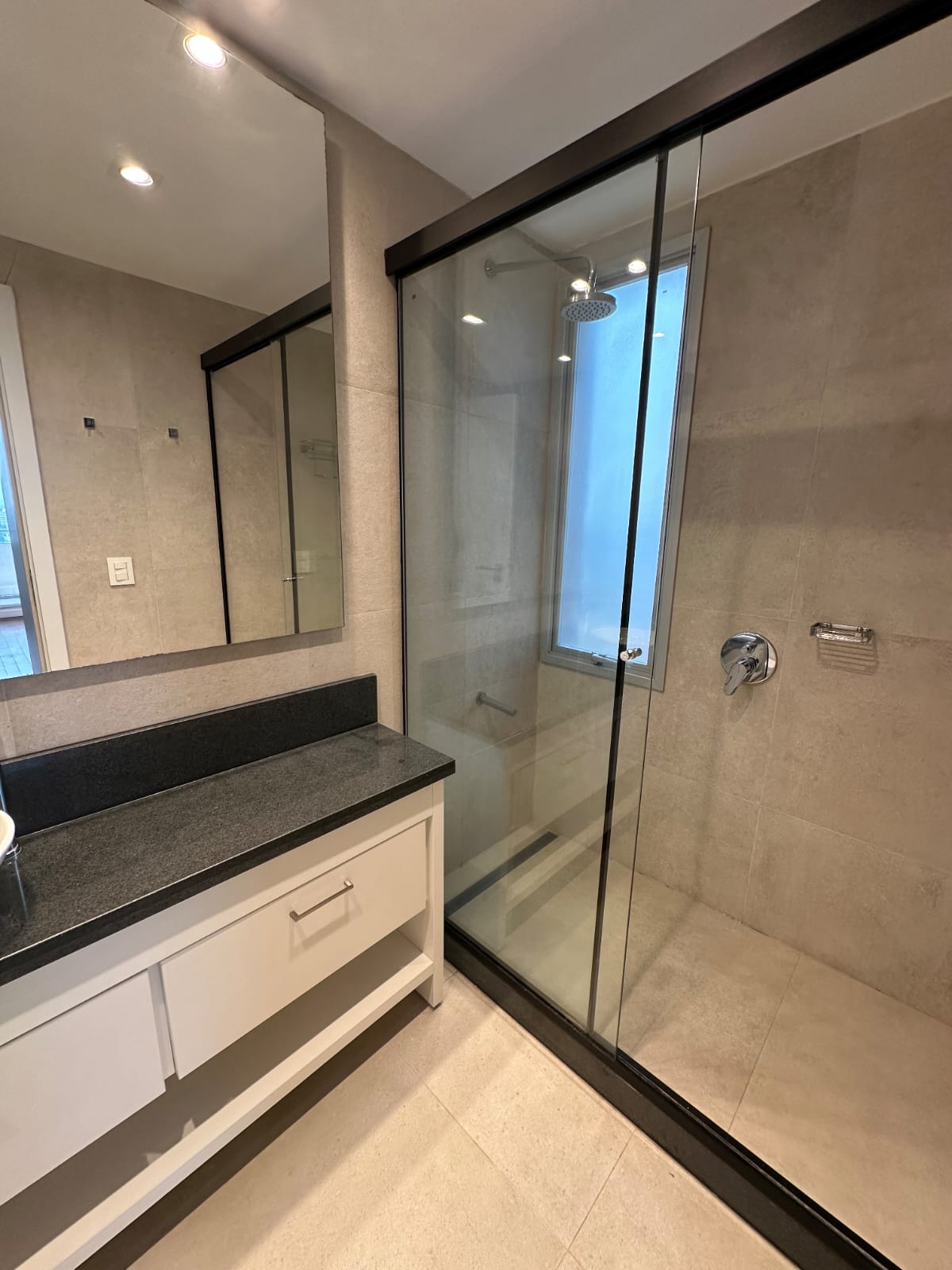 VILLAMORRA EN ALQUILER DEPARTAMENTO AMOBLADO DE 2 DORMITORIOS — foto 3