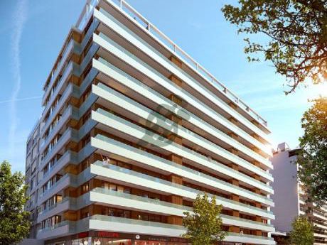 Divino Apartamento De Un Dormitorio En Venta Con Renta.