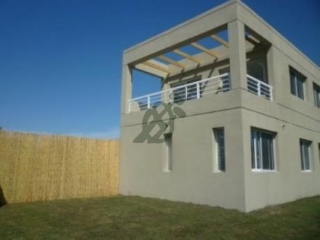 Hermosa Casa En Alquiler Anual Punta Del Este!!
