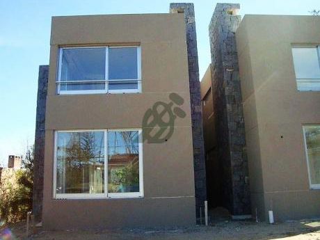Casa En Venta A Estrenar En Punta Del Este