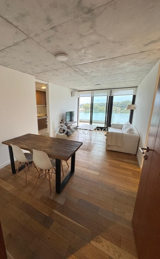 Lago Mayor, Equipado, Parrillero, Vista Al Lago · Foto 1