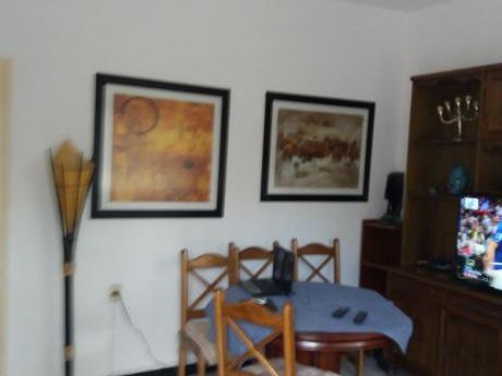 Se Alquila Apartamento En Excelente Zona De Malvin, Muy Cómodo, 2 Dormitorios.
