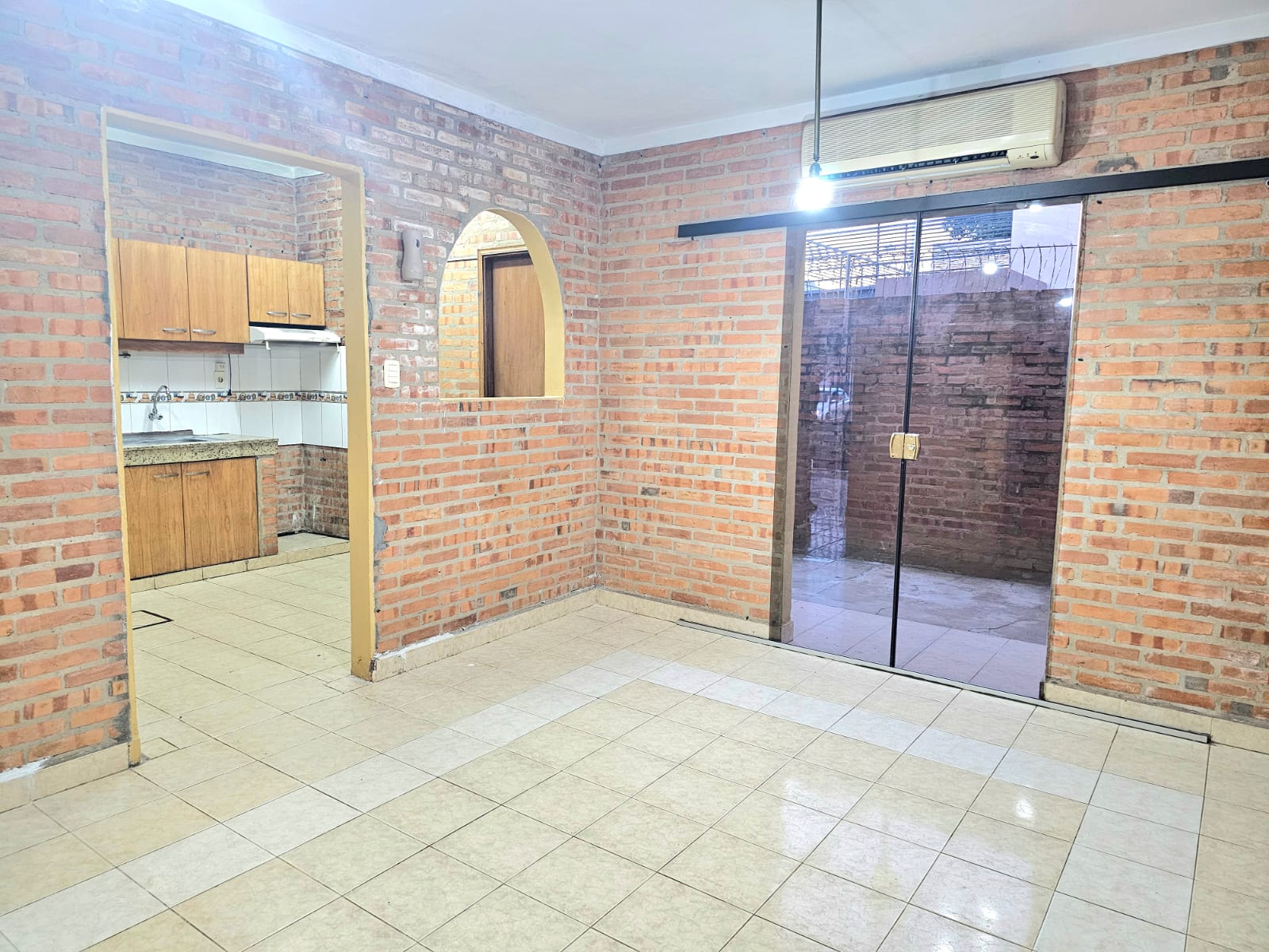 ALQUILER DUPLEX EN ESQUINA — foto 3