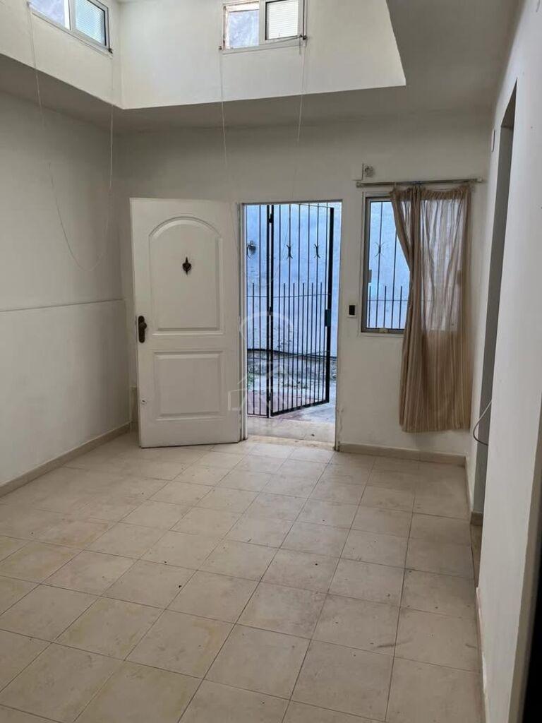 BRAZO ORIENTAL REF Y2183  Apartamento en alquiler (Av. San Martin y Magested) a 1 cuadra de Av. Luis
