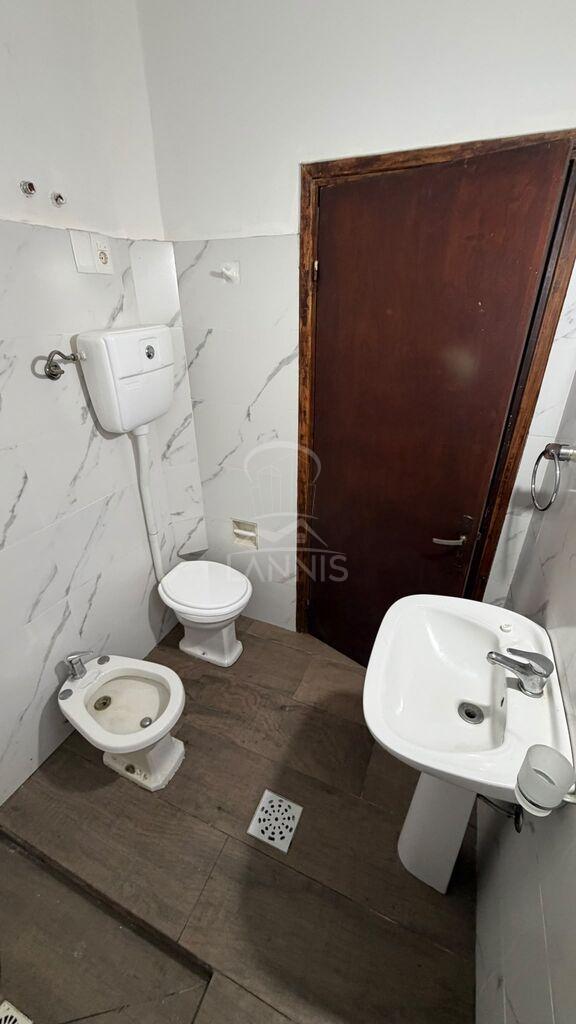POCITOS REF LV2220 Apartamento en alquiler (Baltasar Vargas y Timbó) a 1 cuadra y media de Av. Bras · Foto 7