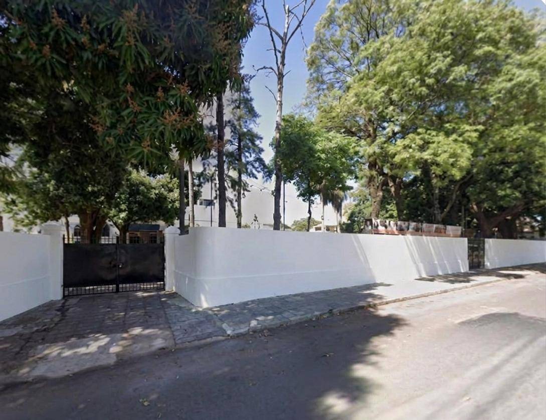 EN VENTA TERRENO + CONSTRUCCION A DEMOLER EN VILLA MORRA — foto 2