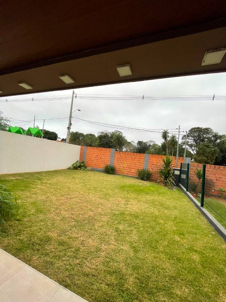 VENDO CASA DE 3 DORMITORIOS EN BARRIO CERRADO TERRAVIVA -  LUQUE — foto 3