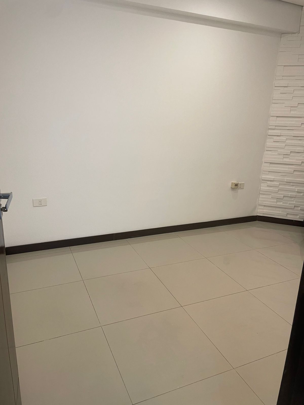 hermosisima y buen precio. casa en alquiler en Lambare — foto 2