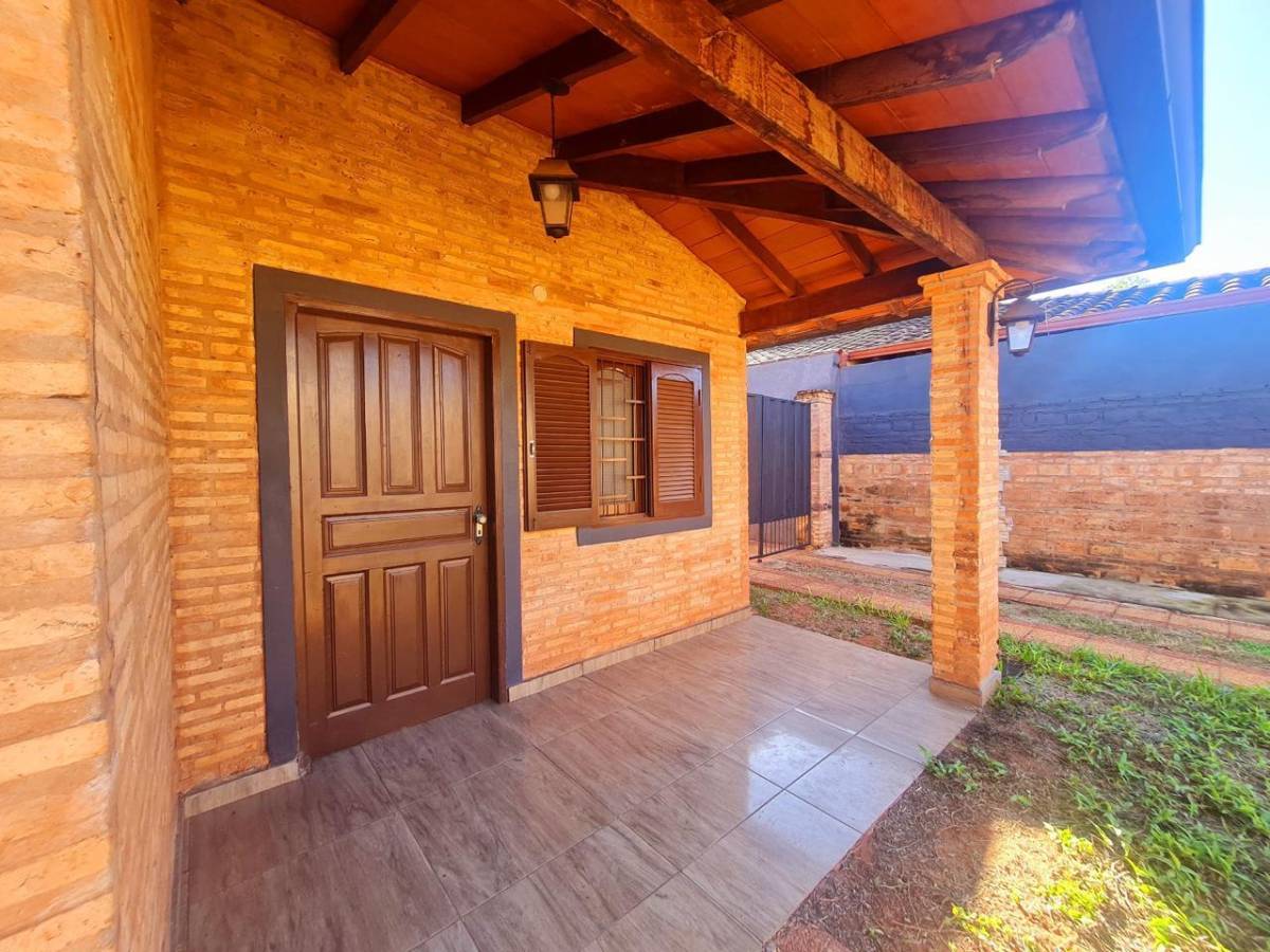 Casa de 2 Dormitorios en Alquiler con Opción a Compra - San Lorenzo — foto 2