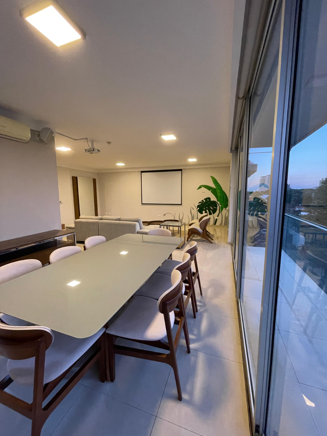 Alquiler- Departamento De 3 Dormitorios En Suite, Zona Casa Rica — foto 2